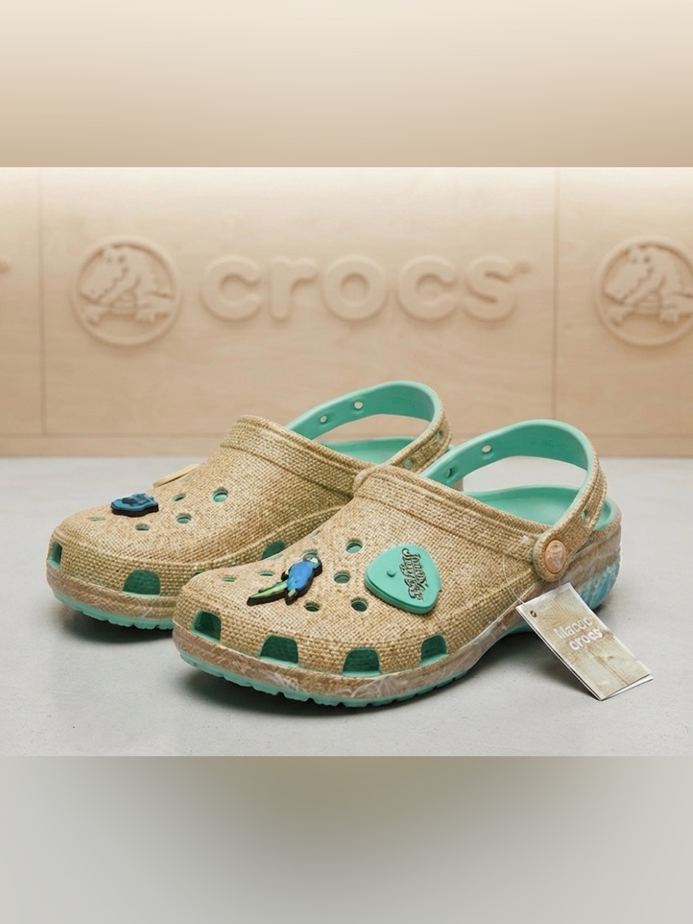 New authentic Crocs designer signature Margaritaville sandals sz Woman’s 11